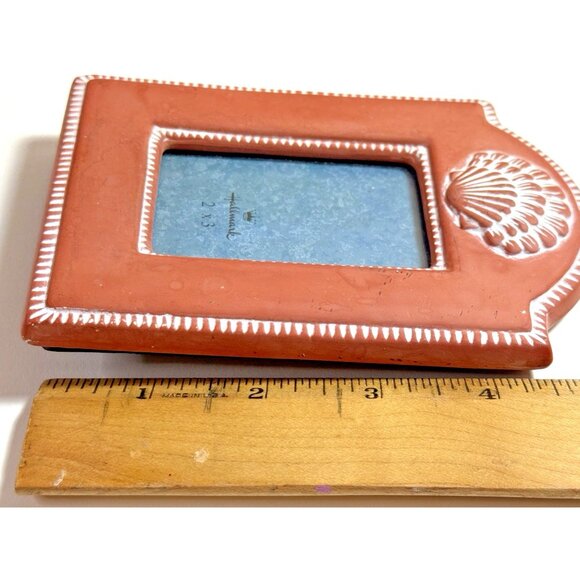 Hallmark  Photo Frame Shell With Peach Wash Ceramic 4.75x3.75” 2x3” Photo - Picture 10 of 10